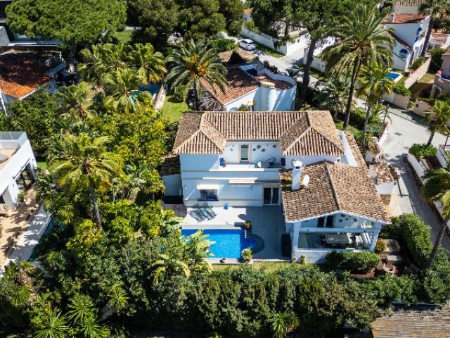 3 Bedrooms Villa in Marbesa