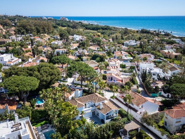 Villa avec 3 Chambres  à Marbesa