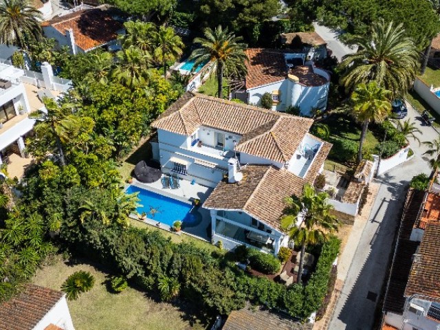 Villa avec 3 Chambres  à Marbesa