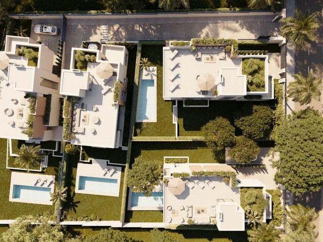 Villa con 4 Dormitorios  en Elviria