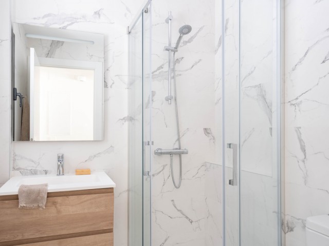 Penthouse avec 2 Chambres  à La Carihuela