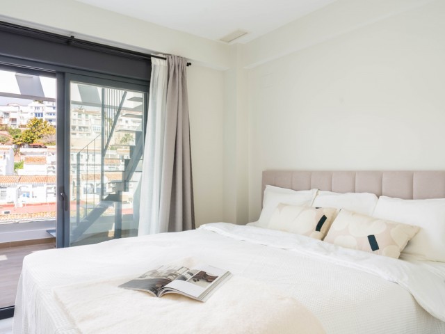 Penthouse avec 2 Chambres  à La Carihuela