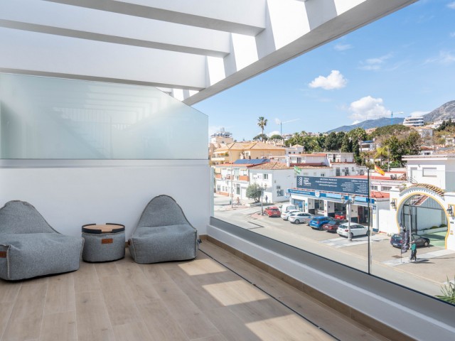 Penthouse avec 2 Chambres  à La Carihuela