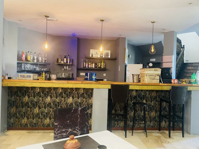 Commercial, Torrenueva, R5003581