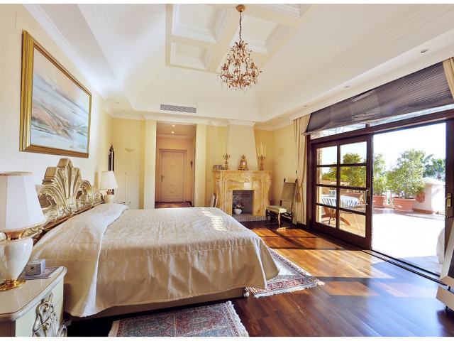 6 Slaapkamer Villa in Nueva Andalucía