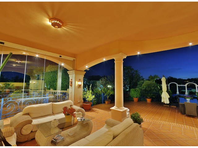 6 Slaapkamer Villa in Nueva Andalucía