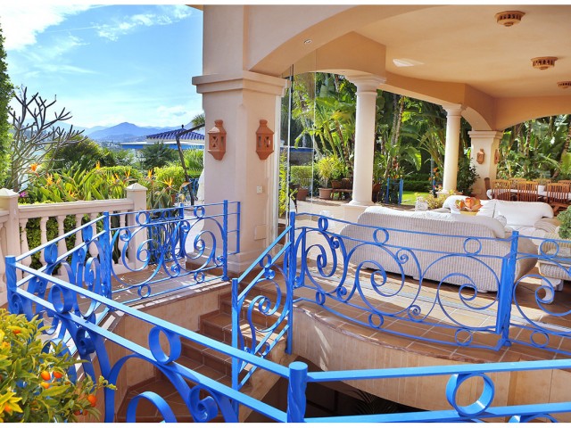 6 Slaapkamer Villa in Nueva Andalucía