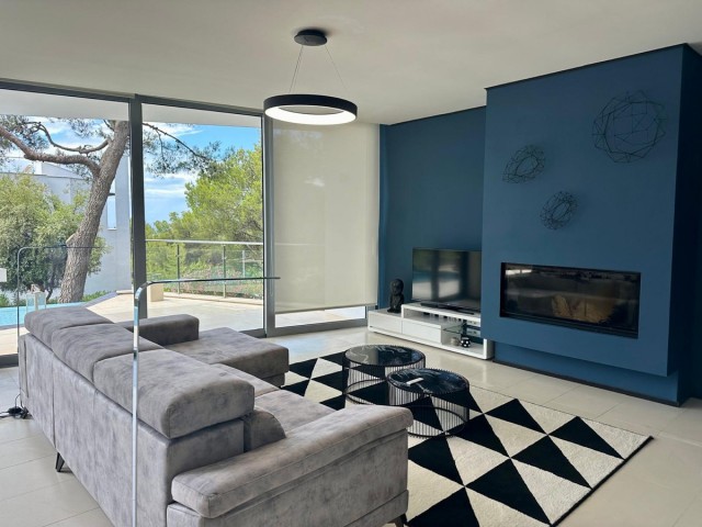 5 Bedrooms Townhouse in The Golden Mile