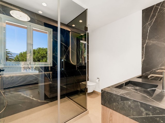 4 Bedrooms Townhouse in New Golden Mile