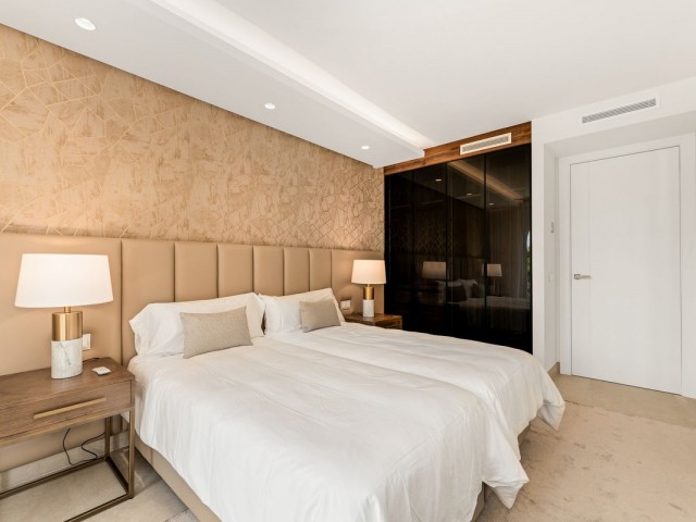 4 Slaapkamer Rijtjeshuis in New Golden Mile