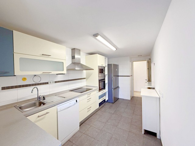 4 Schlafzimmer Apartment in Casares Playa