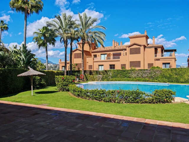 2 Bedrooms Apartment in Estepona