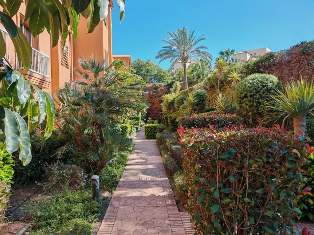 2 Bedrooms Apartment in Estepona