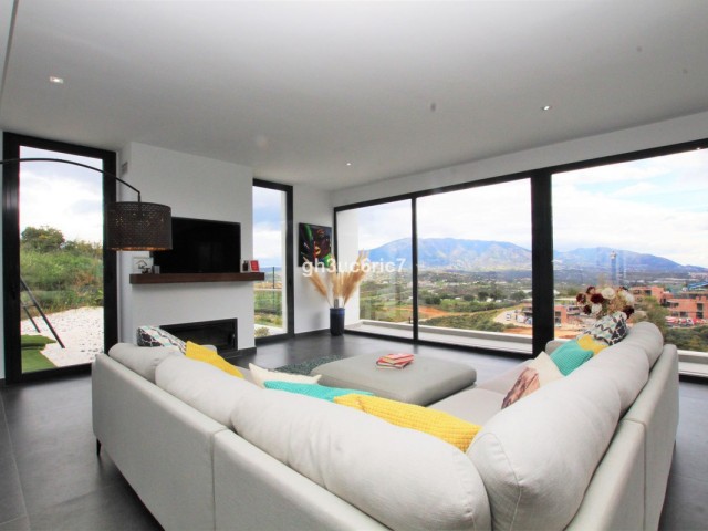 4 Bedrooms Villa in La Cala Golf