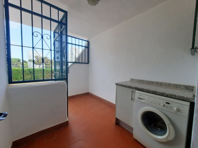 3 Bedrooms Apartment in Calahonda