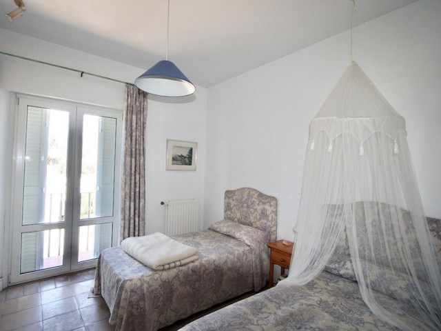 6 Soveroms Villa i Estepona