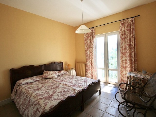 6 Soveroms Villa i Estepona