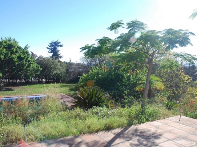 6 Soveroms Villa i Estepona
