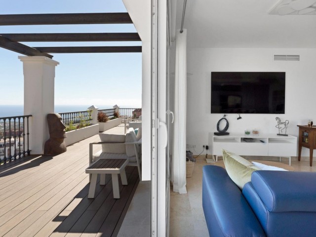 Kattohuoneisto Calahonda