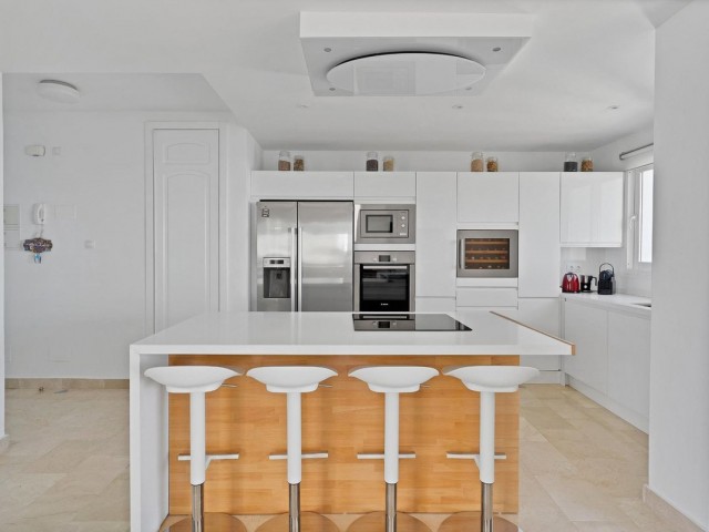 Kattohuoneisto Calahonda