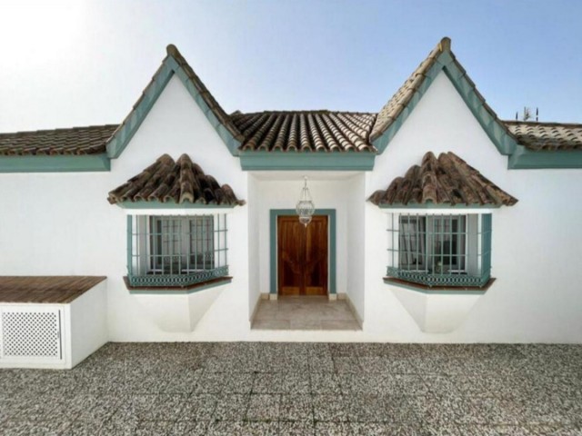 5 Makuuhuoneen Huvila San Roque