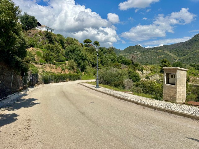  Plot in Benahavís