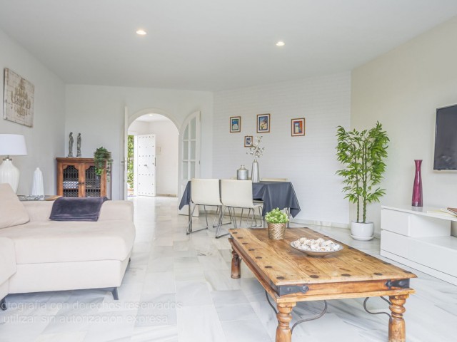 3 Slaapkamer Rijtjeshuis in New Golden Mile