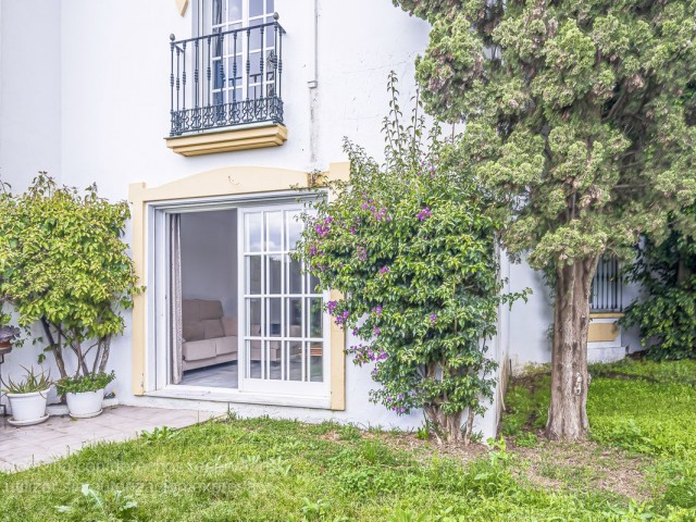 3 Slaapkamer Rijtjeshuis in New Golden Mile