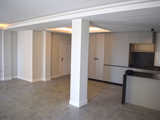 4 Slaapkamer Appartement in Málaga Centro