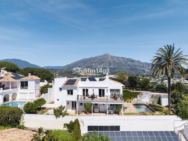 Villa, Nueva Andalucia, R5008684