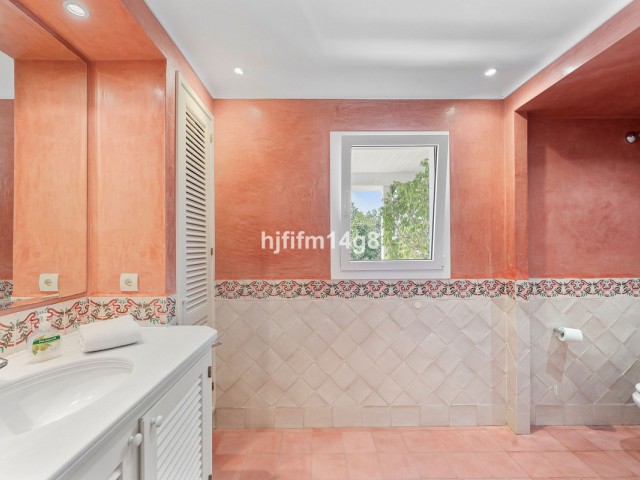 4 Slaapkamer Villa in Nueva Andalucía