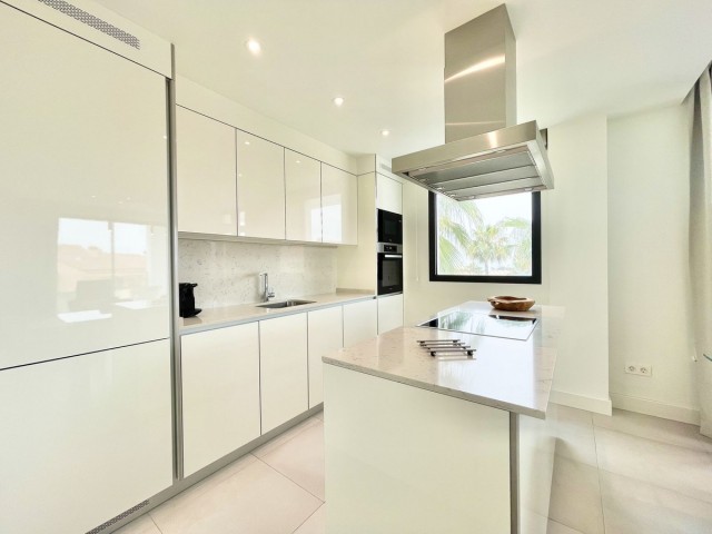 Apartamento con 2 Dormitorios  en Mijas Costa