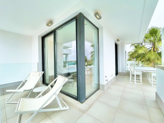 Apartamento con 2 Dormitorios  en Mijas Costa