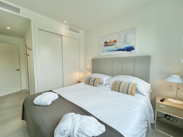 Apartamento con 2 Dormitorios  en Mijas Costa