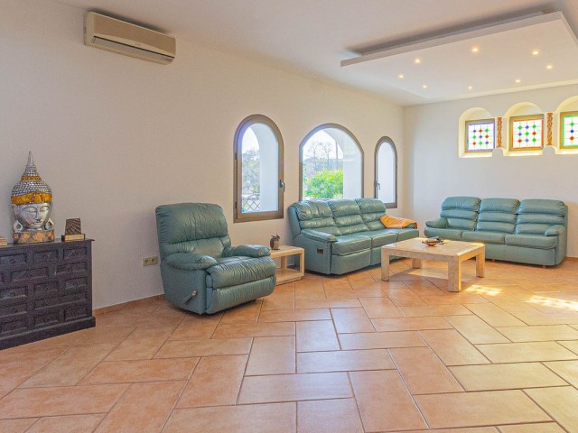 5 Soveroms Villa i Sotogrande