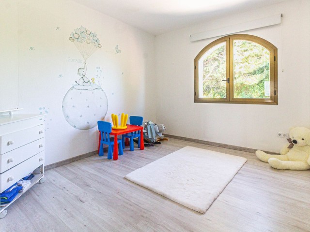5 Soveroms Villa i Sotogrande