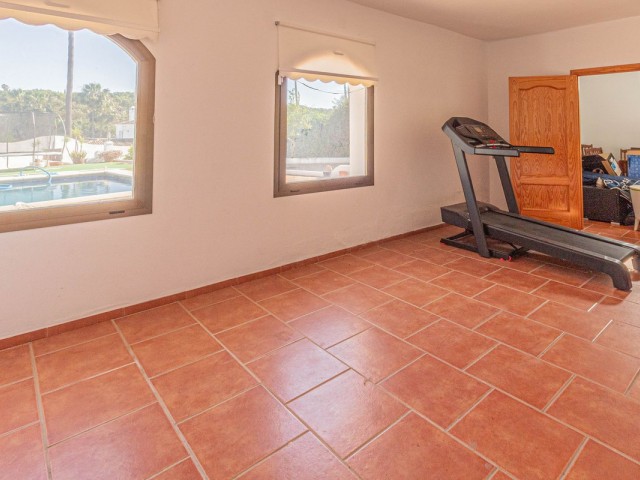 5 Soveroms Villa i Sotogrande