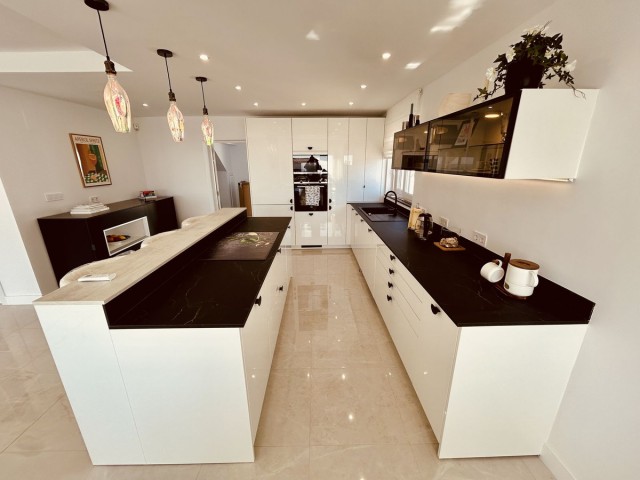 4 Sovrums Villa i La Duquesa