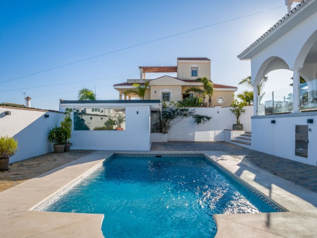 4 Slaapkamer Villa in La Duquesa