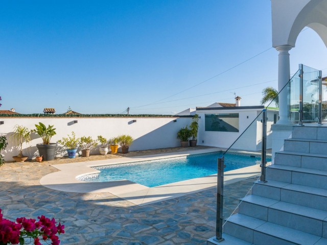 4 Slaapkamer Villa in La Duquesa