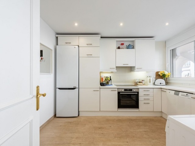 Apartment, El Presidente, R5012821
