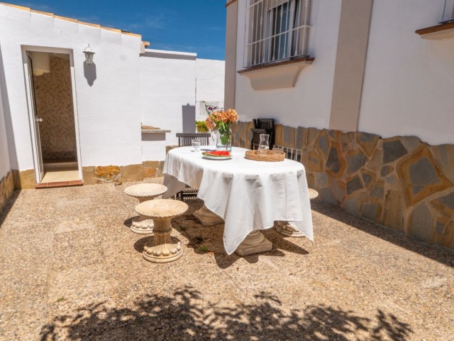 Villa avec 5 Chambres  à Torrequebrada