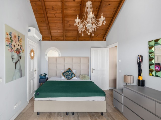 3 Bedrooms Townhouse in The Golden Mile