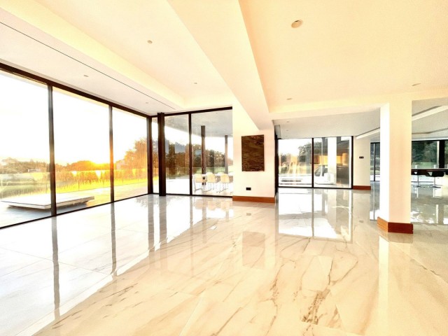 6 Slaapkamer Villa in Sotogrande Alto
