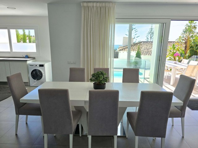 Villa avec 4 Chambres  à Torreblanca