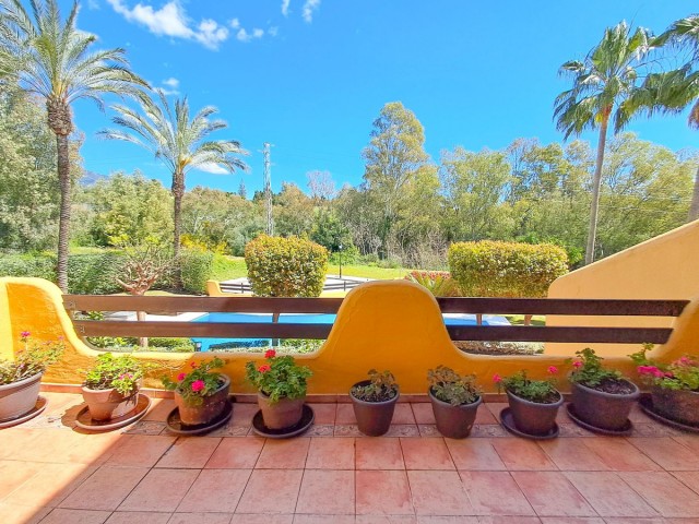 Adosado con 3 Dormitorios  en Marbella