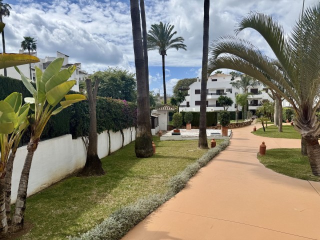 Apartamento con 3 Dormitorios  en Cancelada