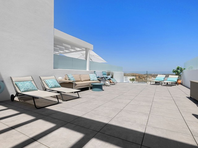 Apartamento con 3 Dormitorios  en La Cala de Mijas