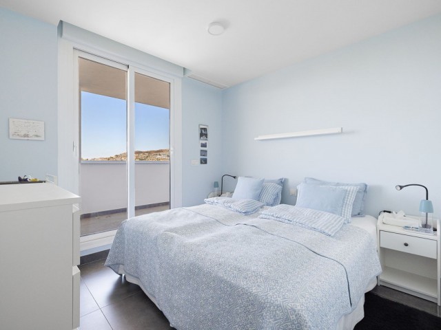 Apartamento con 3 Dormitorios  en La Cala de Mijas
