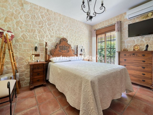 4 Bedrooms Villa in Alhaurín de la Torre